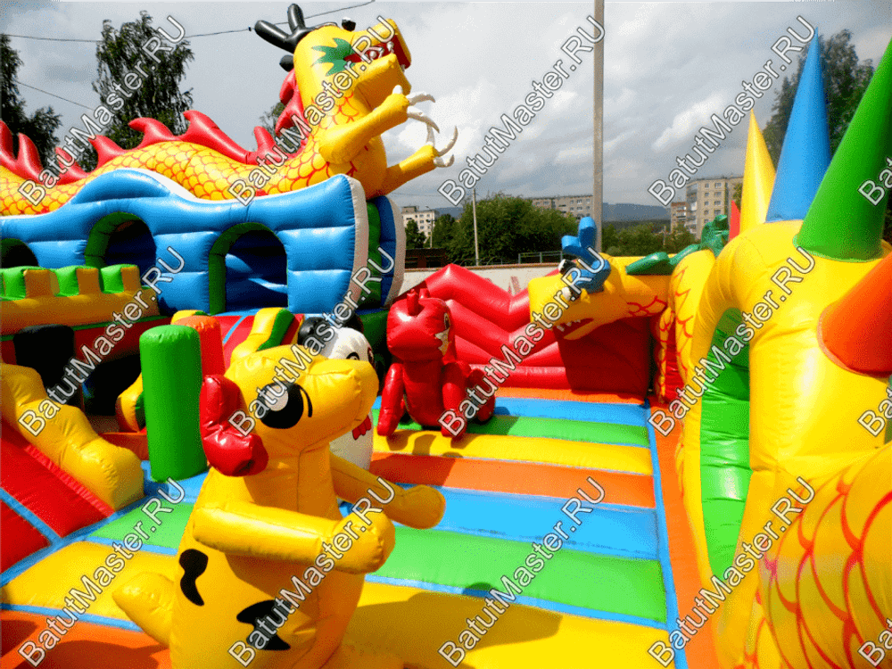 Коммерческий надувной батут "Осьминоги и драконы" 20*8*8 м