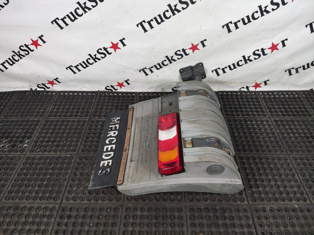 Крыло заднее правое задняя часть в сборе