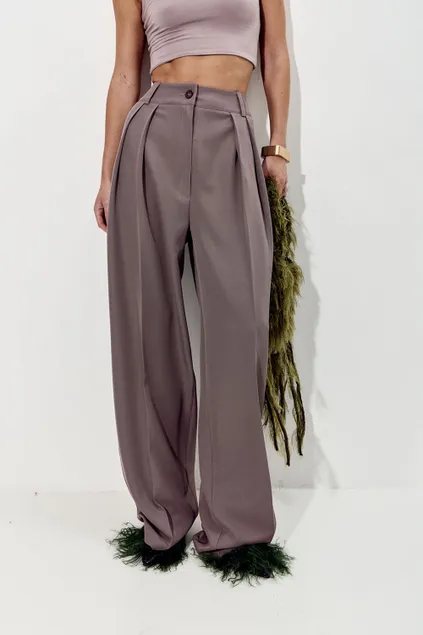 Брюки палаццо свободные с защипами цвета тауп