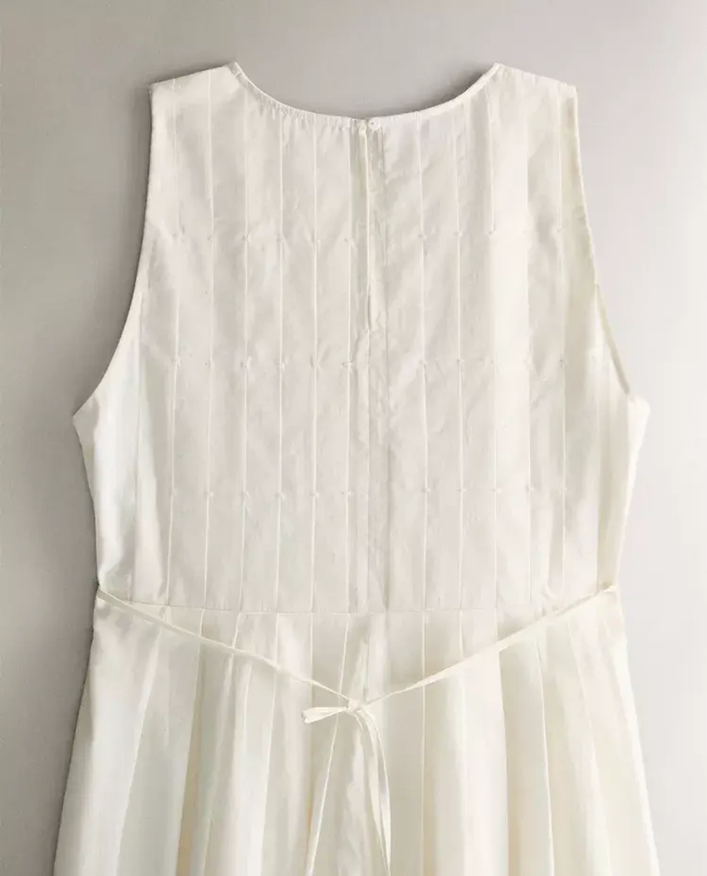 ZARA HOME ПЛЯЖНОЕ ПЛАТЬЕ МИДИ С ЗАЩИПАМИ, ЭКРЮ