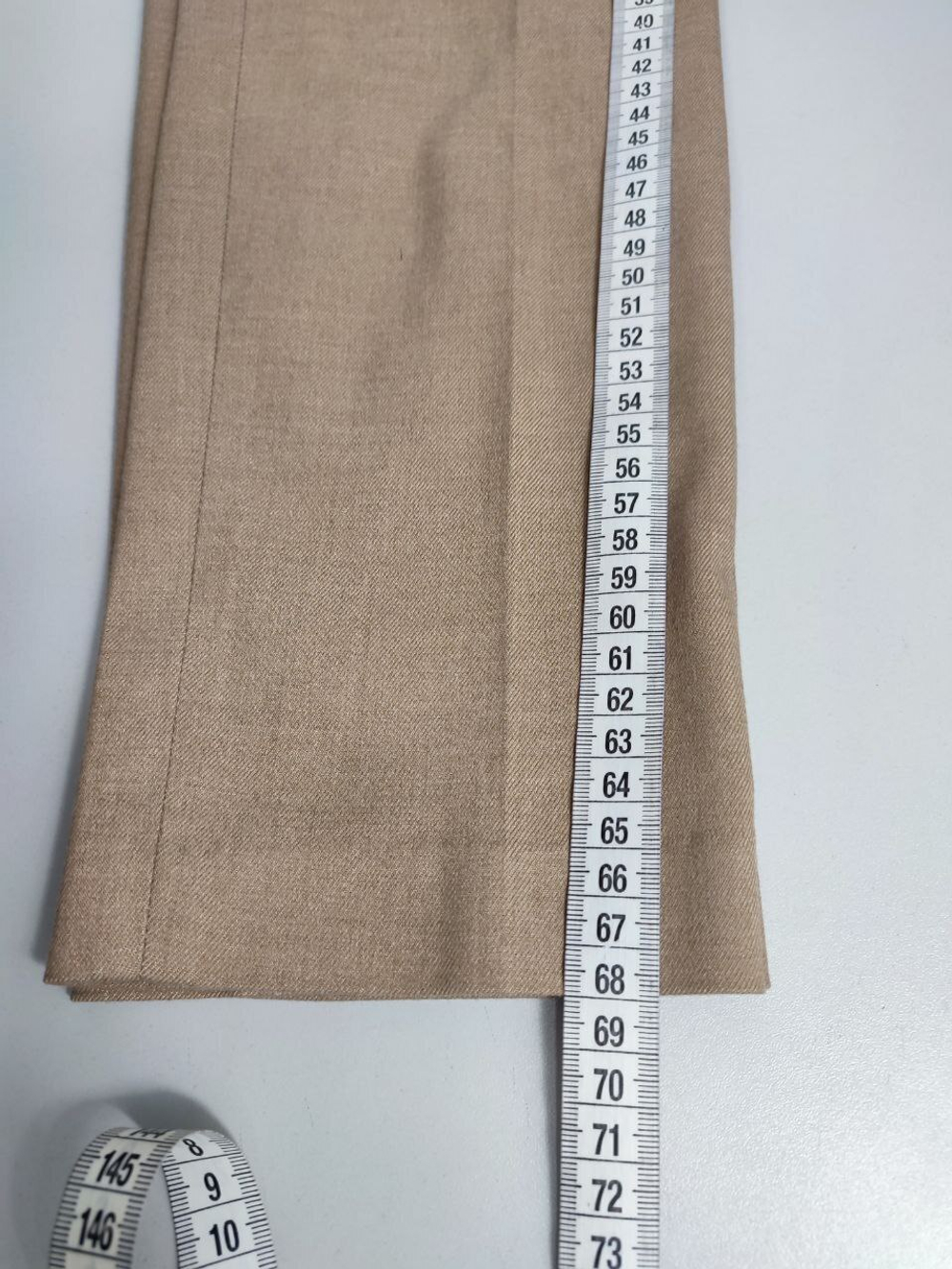 Брюки Uniqlo светлые 42 размер