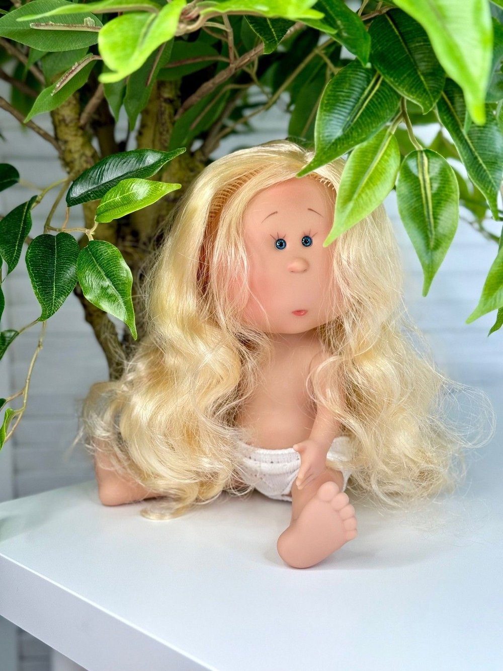 Кукла Nines виниловая 30см MIA без одежды (3000W2A2)