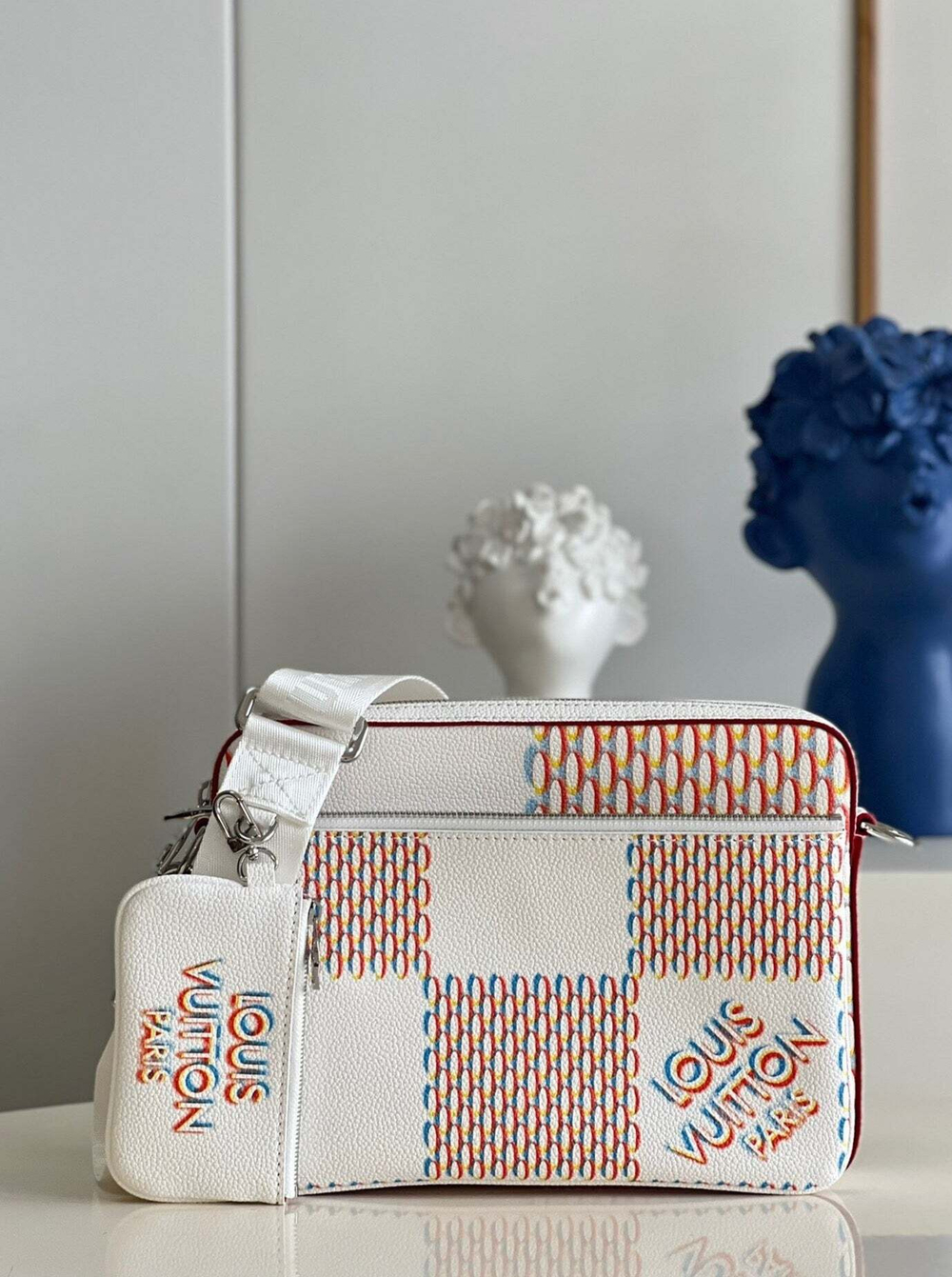 Louis Vuitton Trio Messenger