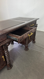 Стол кабинетный из массива дерева