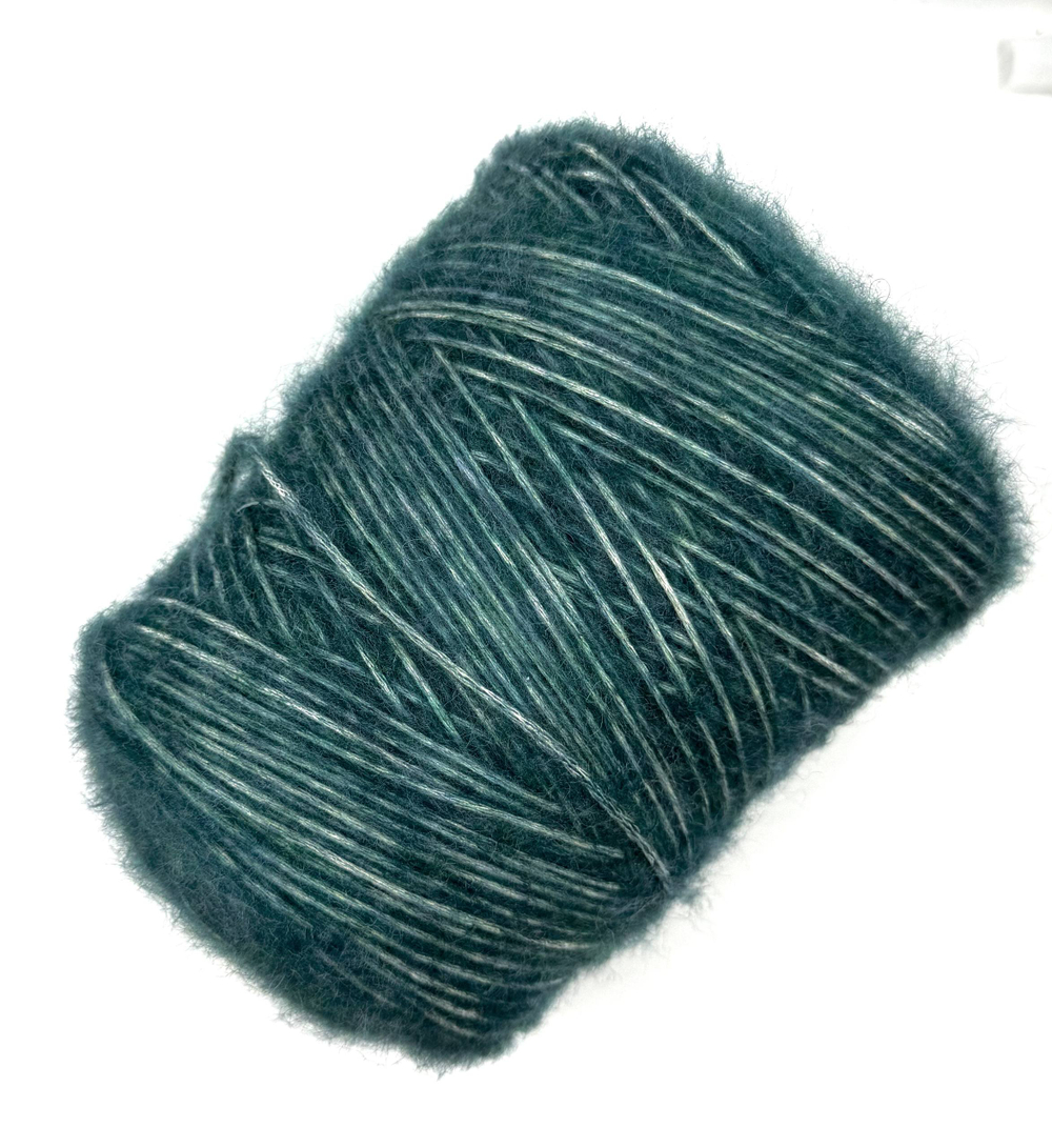 Пух бэби яка 40% меринос 20% хлопок 25% па 15% 300 м в 100 г изумрудный
