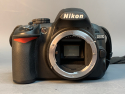 Nikon D3100 Kit 18-55mm 1000 кадров пробега