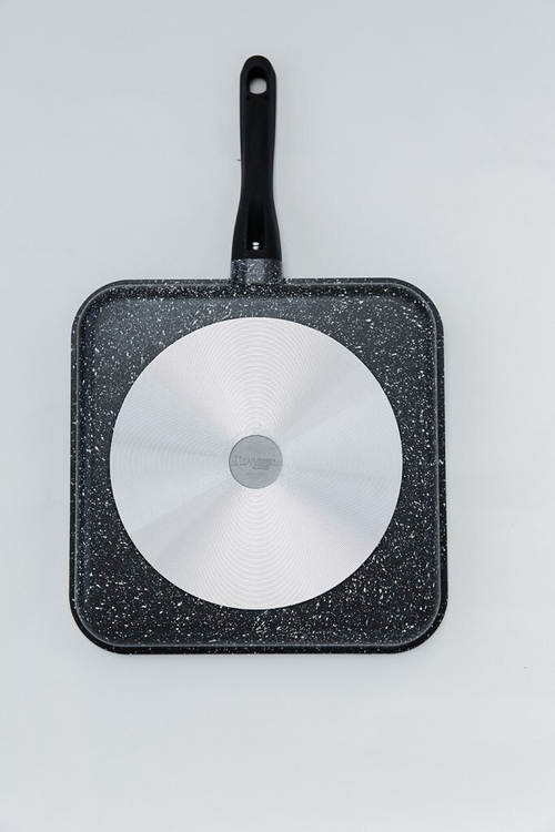 Сковорода Гриль с антипригарным покрытием и ручкой soft-touch серии "ОРИОН" 26 см ГАРДАРИКА