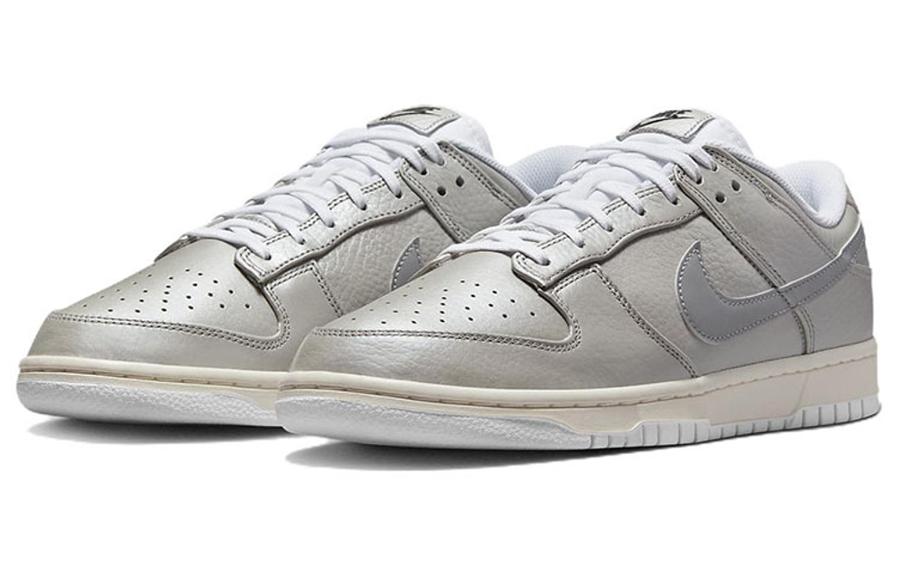 Кроссовки Nike Dunk Low "Metallic Silver"