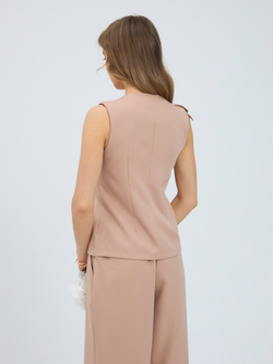 Костюм нарядный двойка брючный с жилеткой бежевый