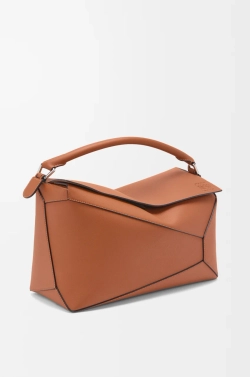 Loewe Большая сумка Puzzle Edge из классической телячьей кожи, коричневый