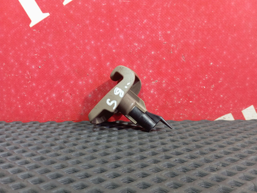 Крючок для вещей