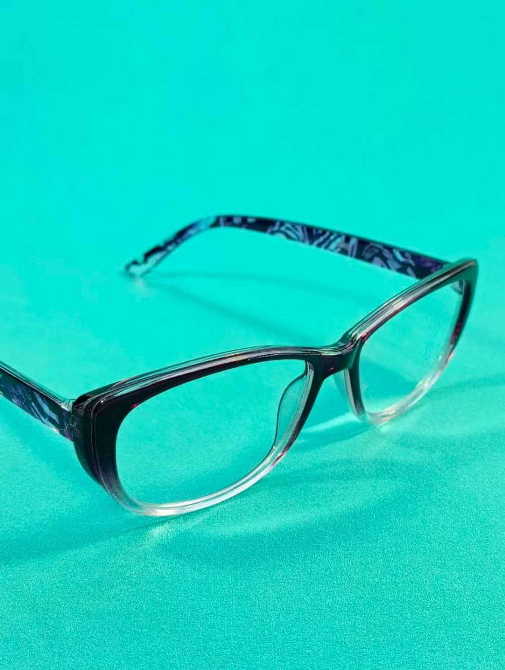 Очки для зрения чтения дали корригирующие (от +1 до +6)