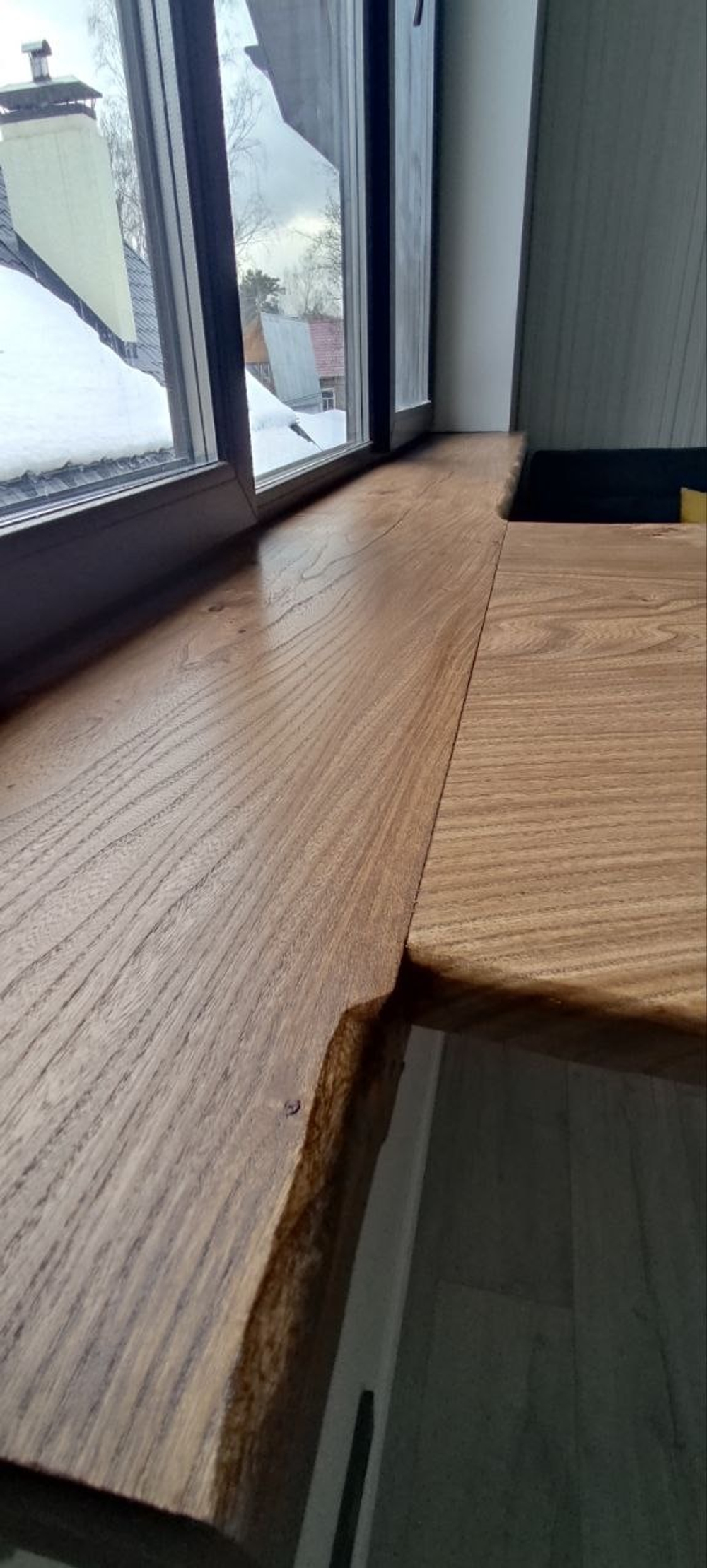 Стол подоконник