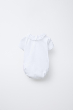 ZARA БОДИ С ВОРОТНИКОМ С АЖУРНОЙ ВЫШИВКОЙ, ЖЕЛТОВАТО-БЕЛЫЙ