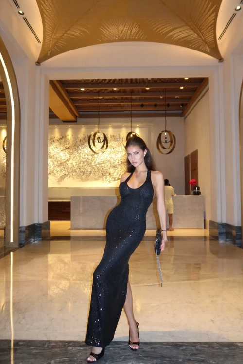 Платье Kendal в пайетках