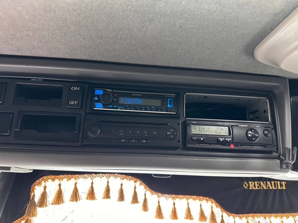 Renault K 8x4 Самосвал K 8x4 (Дизельный, 12,8 л, 449 л.с., АТ)