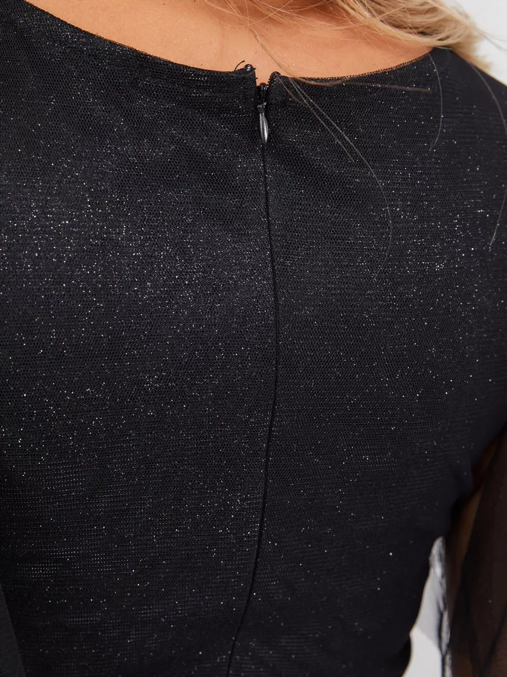 Платье вечернее блестящее