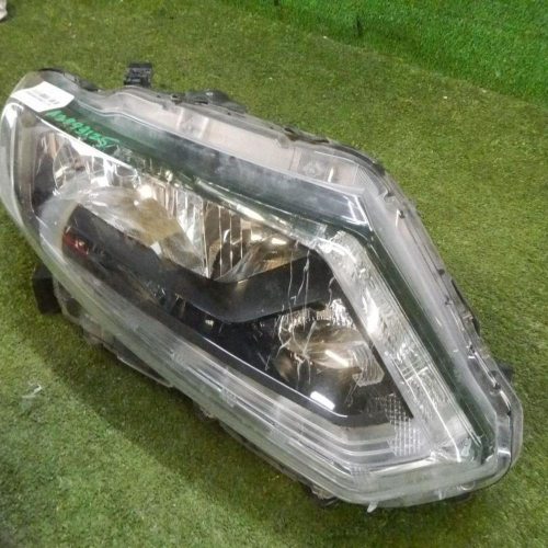 Фара правая Nissan X-Trail T32 (2013-2019) галоген