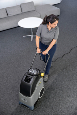 Машина для чистки ковров BRC 30/15 C