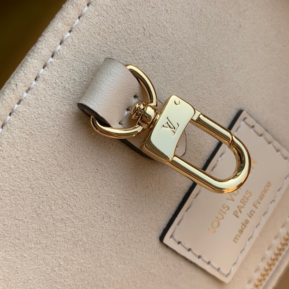 Louis Vuitton OnTheGo MM