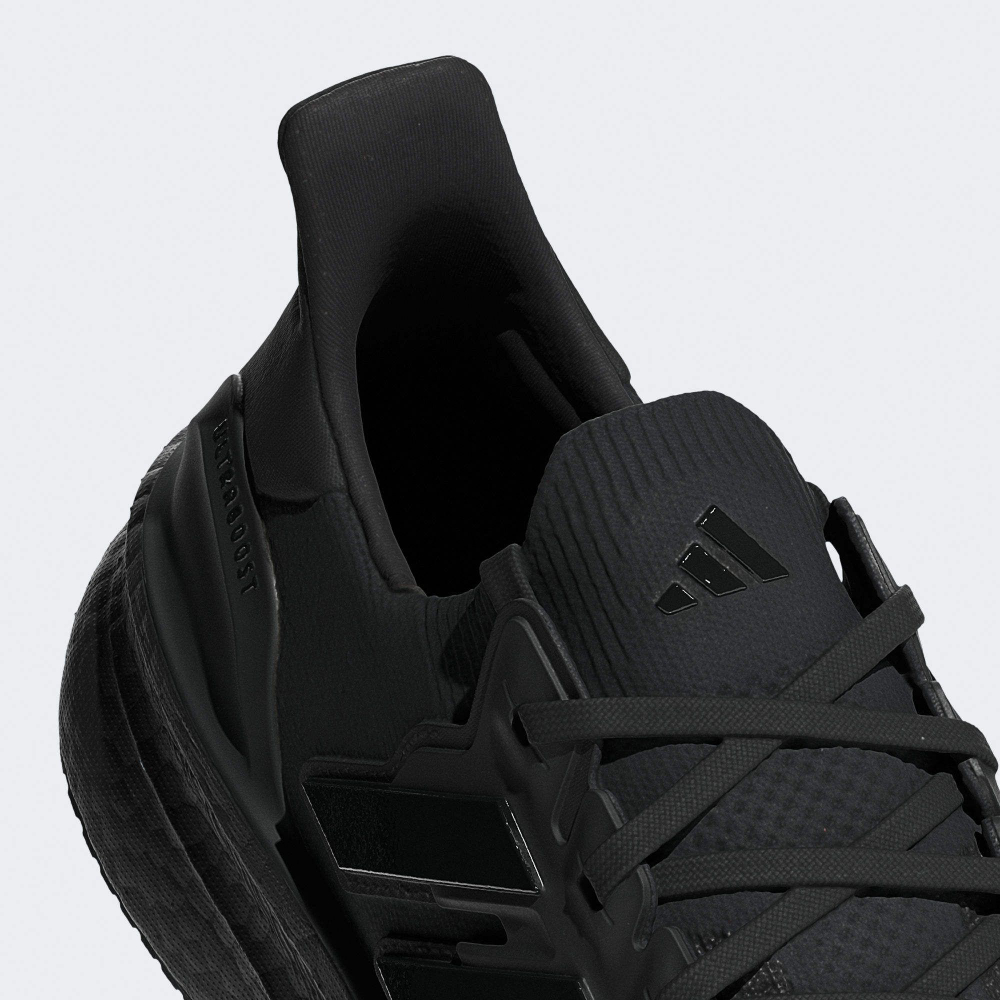 Кроссовки adidas Ultraboost 5.0