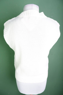 Джемпер стильного дизайна, визуально на 46 размер