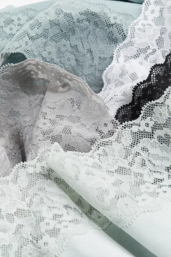 H&M Набор из пяти трусов с кружевом, светло-серый