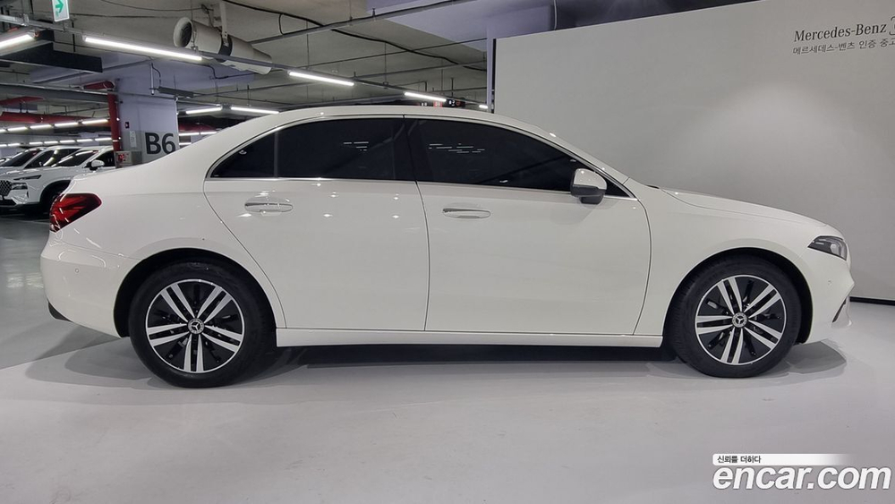 Mercedes-Benz A-Class W177 A220 Sedan (05.2022)