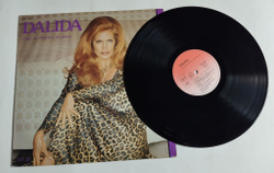 Винтажная виниловая пластинка LP Dalida Coup De Chapeau Au Passe (France 1980)