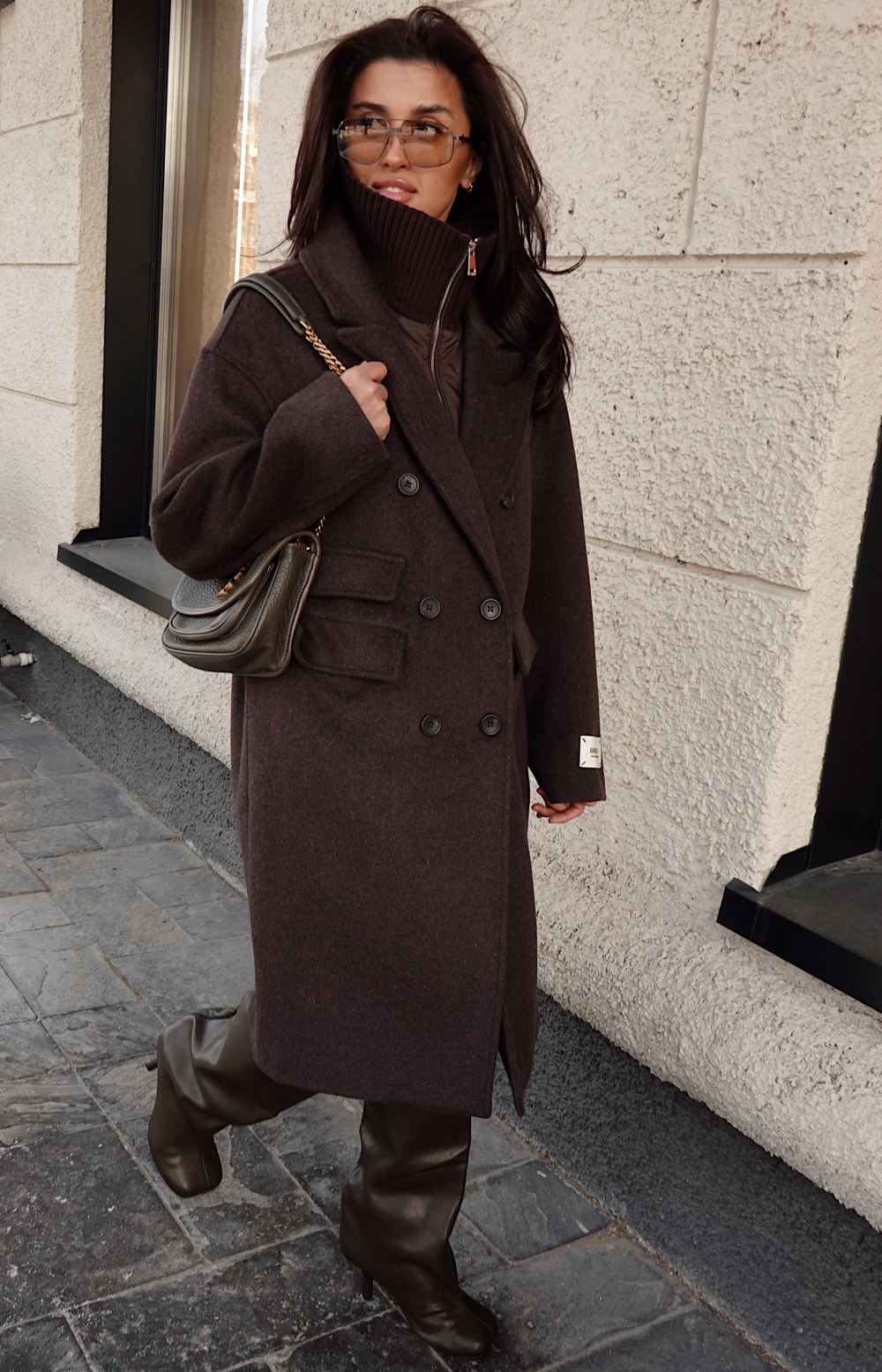 Пальто двубортное из шерсти с манишкой