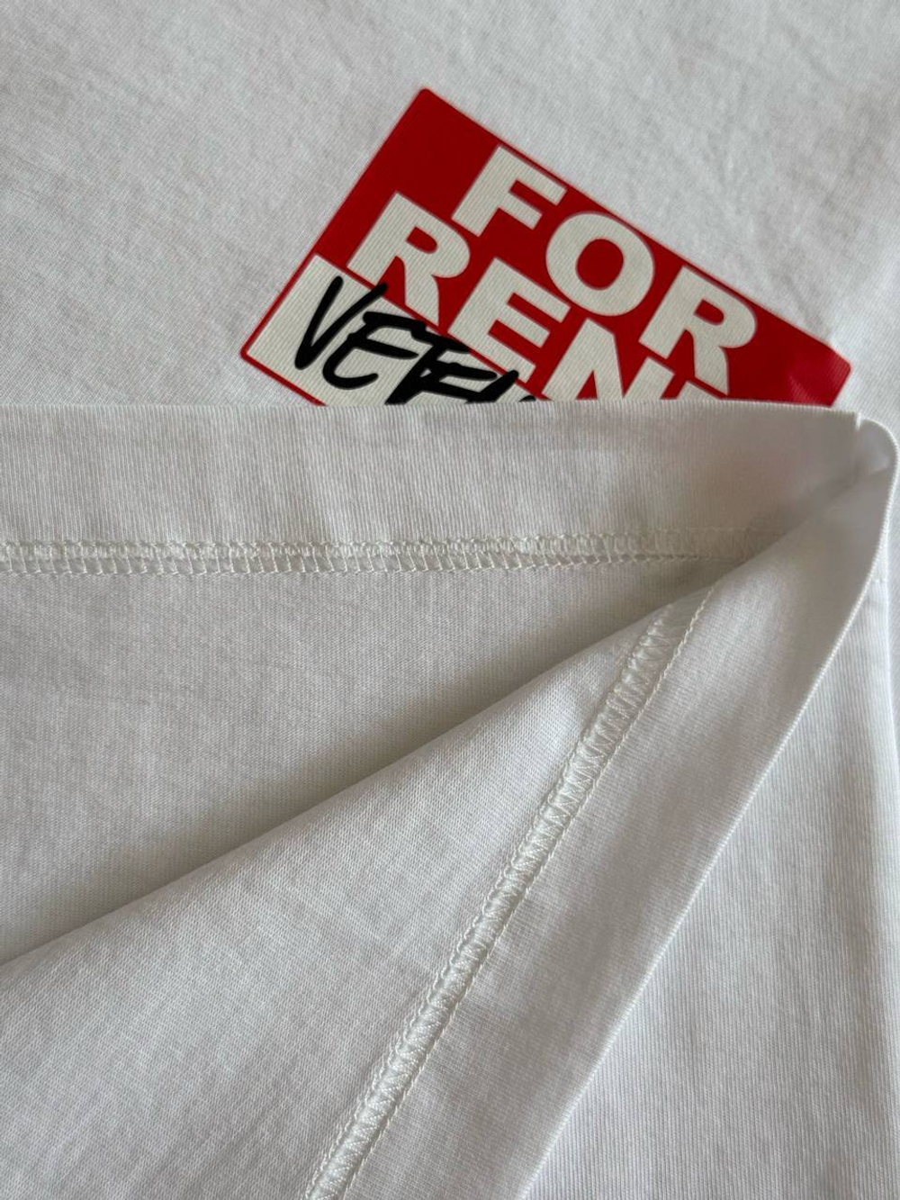 Футболка Vetements