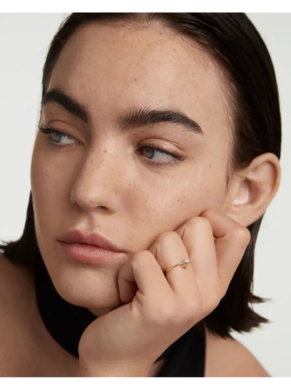 Кольцо Ari Solitary Золото 750 пробы