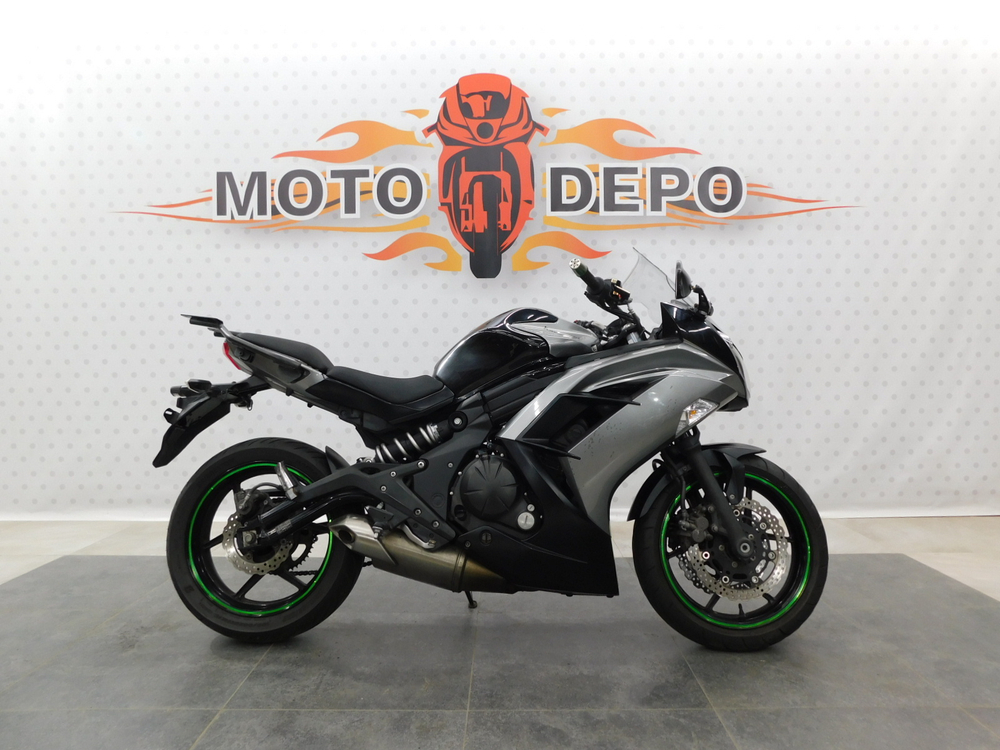 Kawasaki Ninja 400 038402