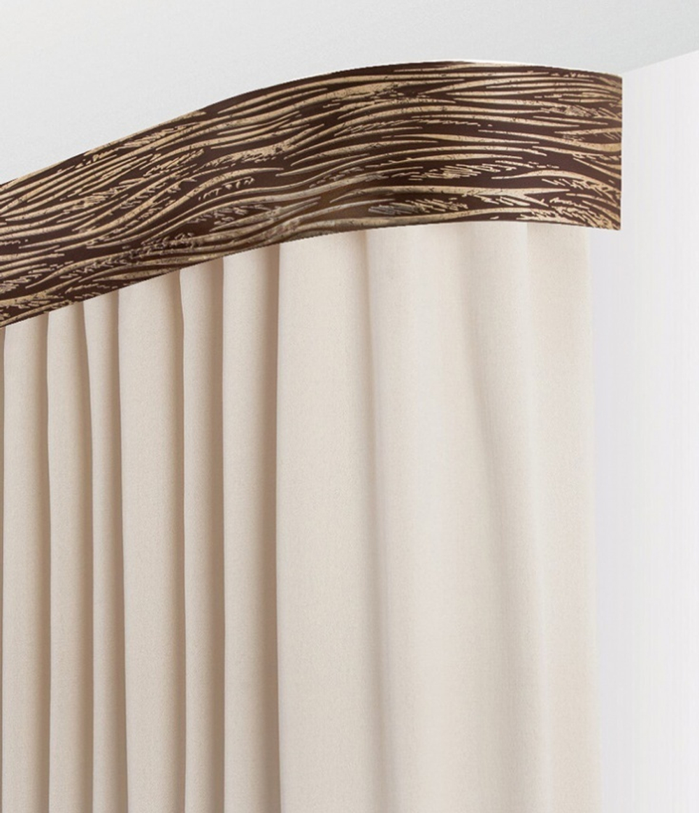 Пластиковый карниз с тиснением Legrand 3-х рядный Эдельвейс 3600 мм