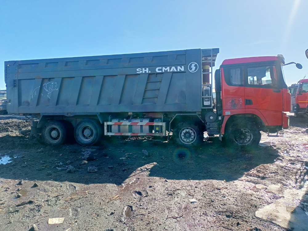 Shacman (Shaanxi) SX* 8x4 Самосвал SX33186T366 (Дизельный, 11,6 л, 430 л.с., МТ)