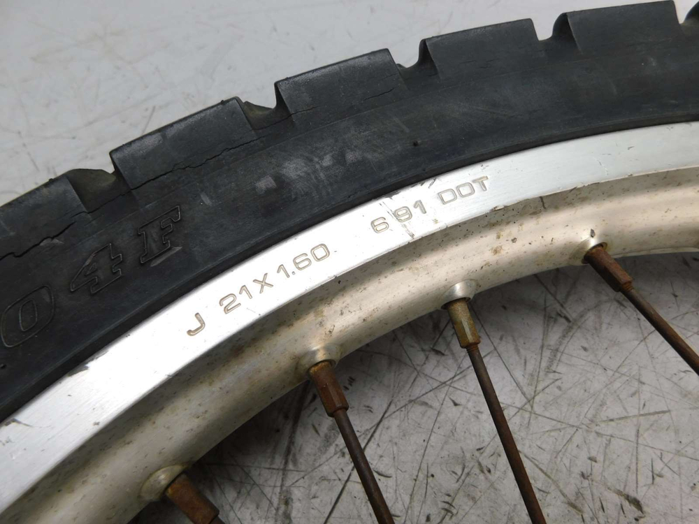 Колесо переднее Yamaha Serow 225 4JG