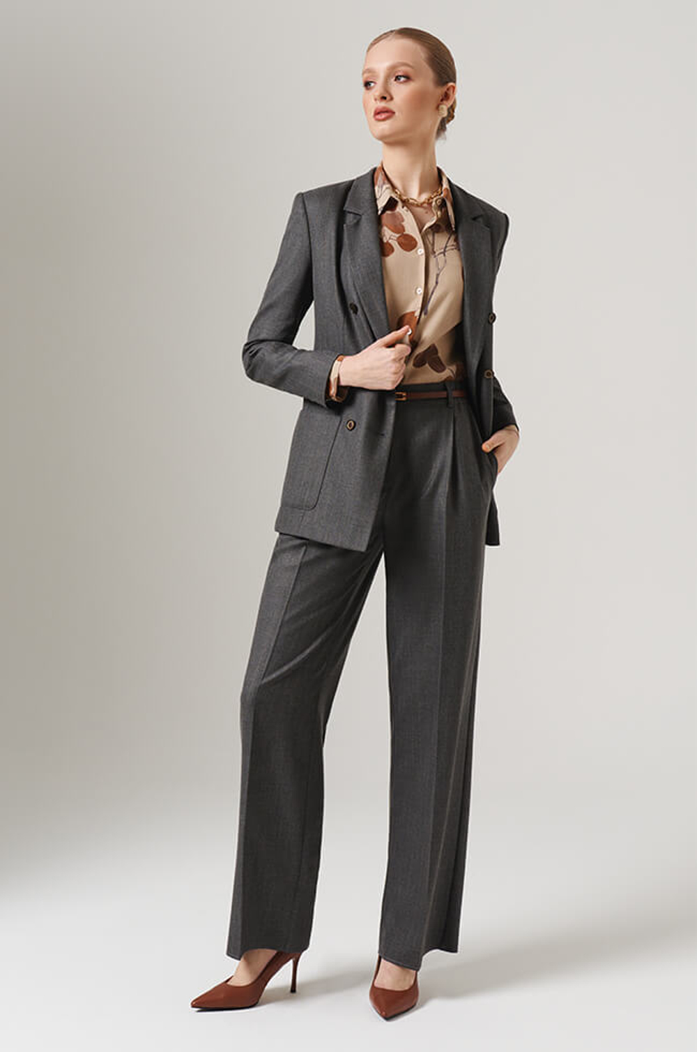 1896 Жакет женский (темно-серый полоска)