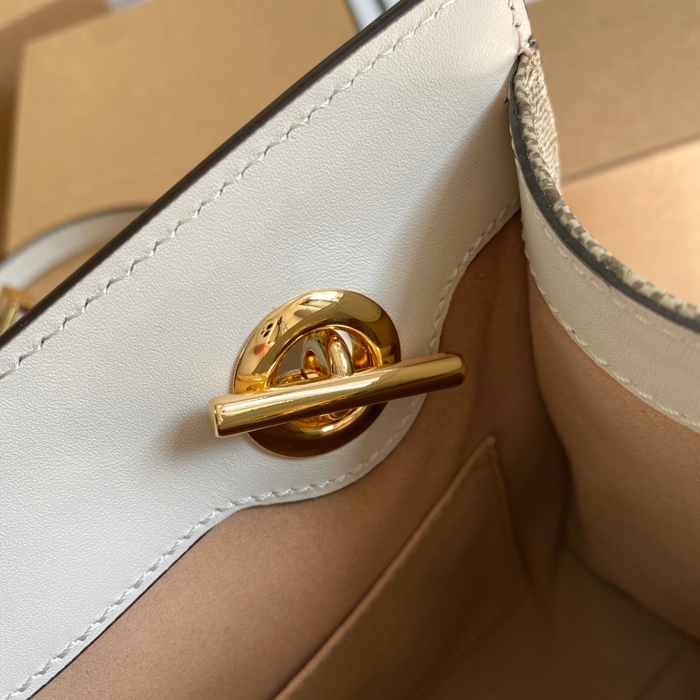 Gucci Padlock Small 26 cm