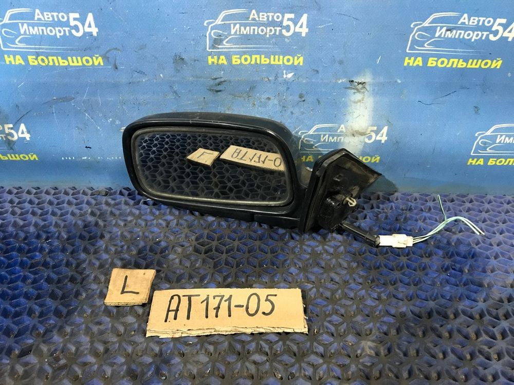 Зеркало левое TOYOTA CARINA 1990