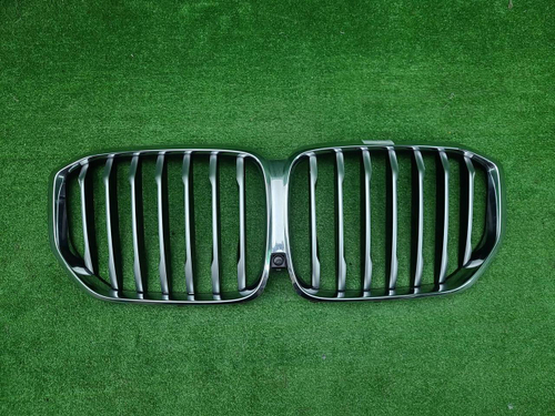 Решетка радиатора BMW X5 G05 (2018-2023)