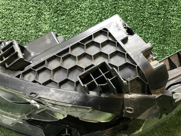 Фара правая Hyundai Solaris 2 20-22 галоген