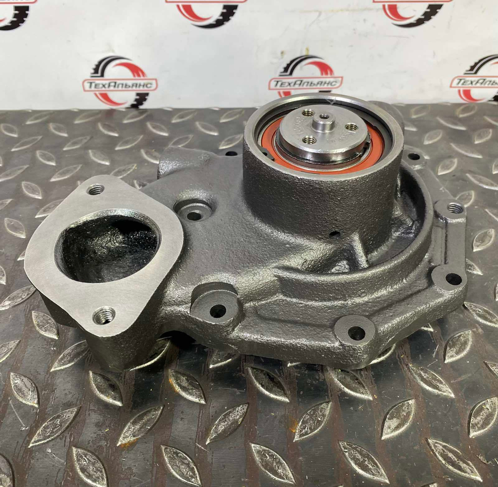 Водяная помпа RE40451