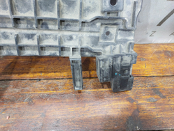 Кронштейн решетки радиатора левый Haval Jolion 21-нв Б/У Оригинал 5509100XST01A