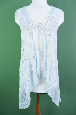 Жилет вязаный 42-44 размер