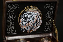 Бокалы для коньяка "Лев VIP" эконом 2 шт. в подарочном футляре с художественным оформлением