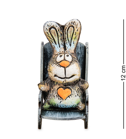 KK-806 Фигурка «Заяц с сердцем в кресле-качалке» шамот