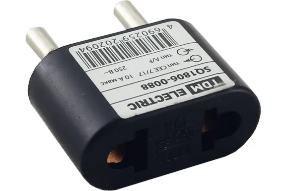 Переходник TDM тип CEE 7/17-А/F 10А плоский черный 30605