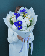 Весенний букет из ирисов и тюльпанов(00457)