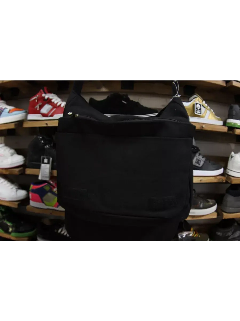 Сумка через плечо от Savitar Shoes Company
