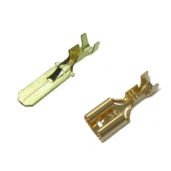 Клемма автомобильная / Набор контактов штыревых 6.3 мм (папа) 50 шт + гнездовых (мама) 6.3 мм. с фиксирующим элементом 50 шт